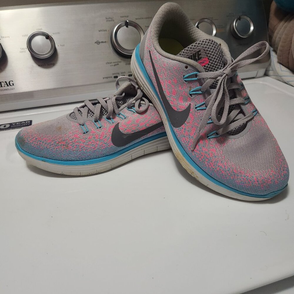Nike Free RN Athletic Running Shoe